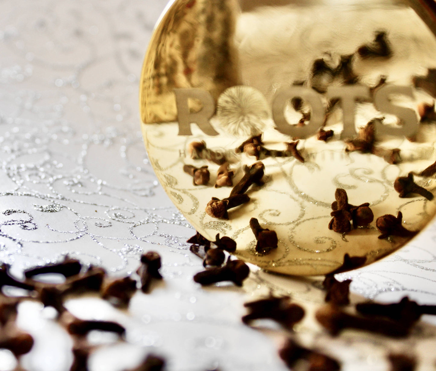Cloves (Case of 6)