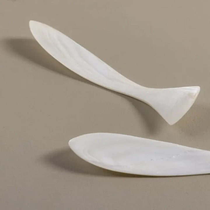Caviar Minnow Shell Spreaders, Set of 4